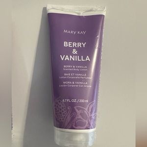 Mary Kay Berry & Vanilla  Scented Body Lotion  6.7 fl oz